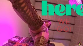 Giantess Crew – Rain – Here We go