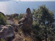 Pisciata sulla scogliera vista mare