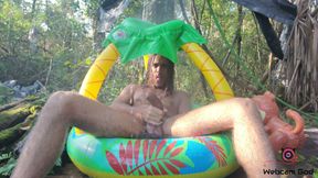 Palm tree pool shower (4 k)