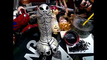 It&#039_s time to finish painting the little Grey alien - Dildo art business