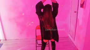 I am just dancing but I end up squirting