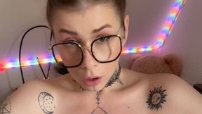 Community Member @PolyFlames @Showing Boobs and #Natural Big Tits #Glasses Porn #Tattoo Porn #Curvy & Thick sexy porn gratis | Tik.Porn