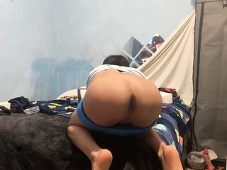 Solo... jugando con mi ano