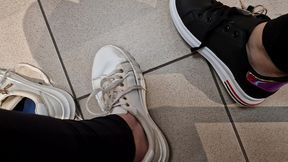 stinky feet in a public store 4k