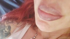 ti umilio tra rutti e bestemmie con scoregge-italian very rude redhead