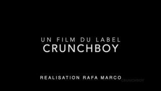 Hemgjorda hardcore avsugningar från tatuerade japanska homosexuella amatörer som leder till barbacka bultande och cumshot