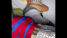 Espiando a mi vecina por la ventana y me masturbo viendo su rico culo. Todos mis videos completos en mi p&aacute_gina de sheer.com Sexy Lana More.