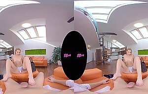 18VR Lulu Love Reworded With Fat Cock For Wearing High Heels