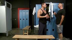 Couple Initiates Steamy 3Way in the Locker Room