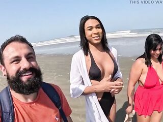 Baianinha Trans Bangs Couple on the Beach