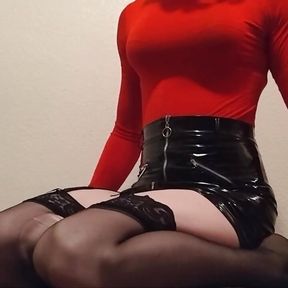 Sissy in Latex Skirt Edges for You