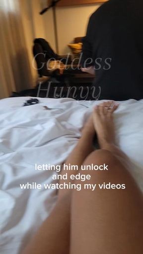 Unlocked my sub to let him edge while I cum in my panties