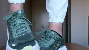 Banana and Pasta crush - Hoka Bondi 9 sneakers