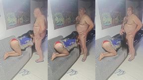 empregada de 20 anos morena boa de cama gosta de fazer boquete na saida para seu chefinho