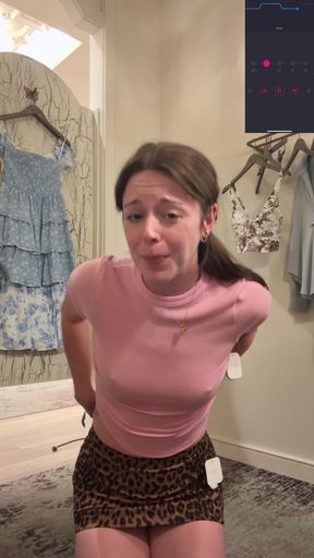 Cumming Hard in the Change Room!!