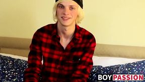 Twink blondie Kayden shares his solo adventure with everyone