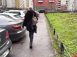 Blow job and cum swallowing in the car. What could be more excellent?