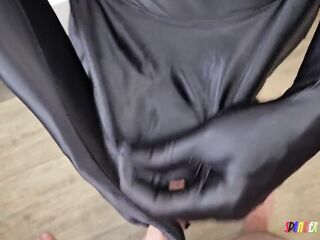 SpandexQueen comes twice and drains his balls on her ebony spandex costume + leggings