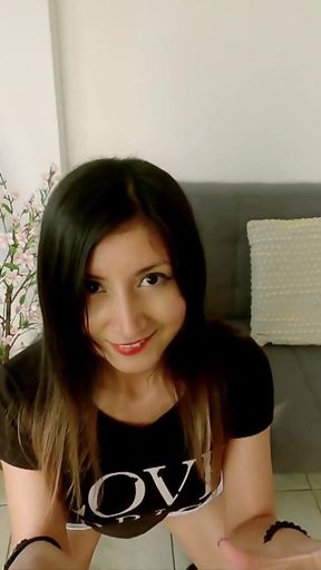 I want to play I&#039;m your little stepsis and you give me all your cum in my mouth  - Spanish JOI