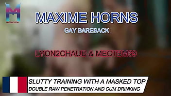 C&rsquo_est brut, amateur, et bien profond Je me fais d&eacute_foncer par mectbm69 pendant que je me fais sucerAvec Ly ...