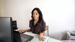 Brisen The Squirting Slut Secretary