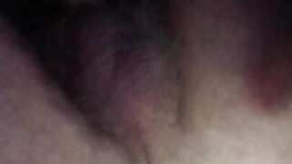 Hemmagjord webbkamera fisting: närbild anal action med amatör homosexuella killar