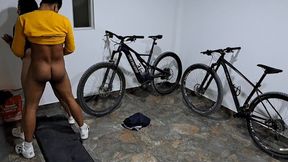 Dirty Garage Frenzy Pt2: Wall-Banging Cousin Fling