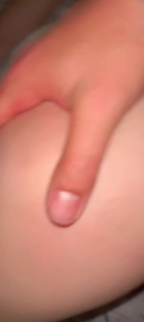 Amateur with big ass and tits exposes herself