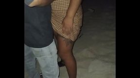 Mexicana puta Manoseada y exhibida en playa publica