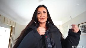 EXOTIC BRITISH MATURE LADY ENJOYS BBC
