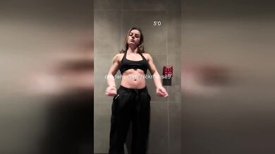 18yo’s First Anal Live on TikTok Gets Her Ass Wrecked by Two Huge Cocks
