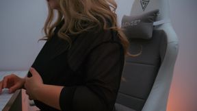 Red Lips, Short Skirt, and Wet Fingers-a Chubby MILF Is Masturbating in a Chair While Watching Porn