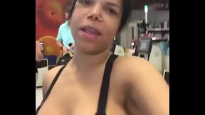 Day Mccarthy gostosa do caralho no mercado