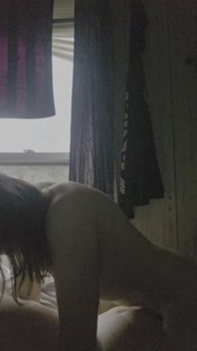 Stoner chick get her booty smashed