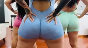 Girls&#039; Afternoon Ends in a Super Hot Threesome