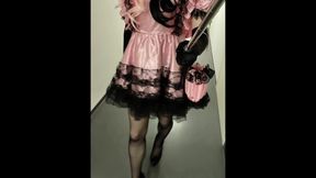 Sissy crossdresser strolling in high heels and flashing