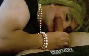 Sandra gives man a bj