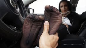 Little nylon feet caressed in the car! - MOV