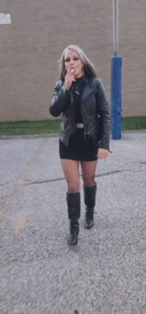 Leather smoking babe KandyxB