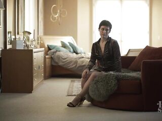 Short haired brunette hair with priceless tits, Olive Glass is groaning during the time that getting banged in her bedroom