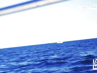 Adventurous mother I'd like to fuck Gina Snake Goes Outside And Bangs On A Boat - LATIN BABE MYLF