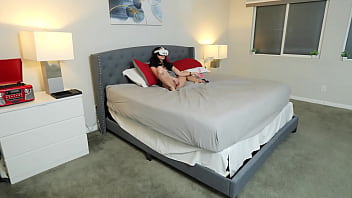 Step Bro Joins Step Sis Playing In VR - Delilah Dagger