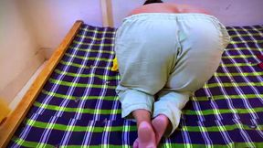 Collage Girl Start Live Show in Hostel when She Was Horny