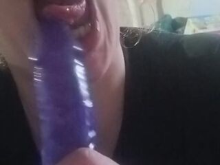 mamma sucks on sex toy (custom)