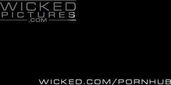 Amy Anderssen's Wicked Big Tits in Action