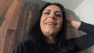 I want to sit on your face so that you can smell the aroma of my ass, do you want?