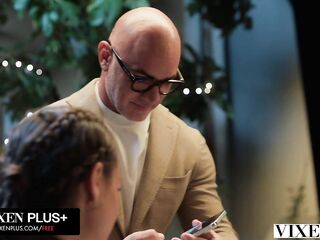 VIXEN Marvelous Duet Lia Lin And Vanessa Alessia Have Ardent 3-some With Worthy-looking Stranger On Vacation