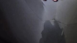 oh no I pissing inside my pants and my lingerie