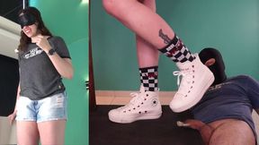 Chloe's Crushing Challenge