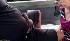 une femme au foyer tres gentille qui m attendait pour la prendre dans mon bus juste pour me sucer p 4K